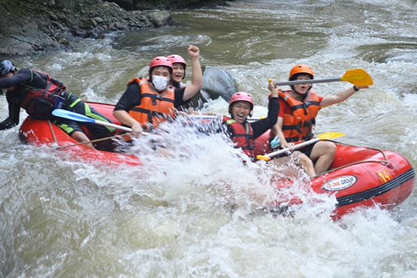 outbound rafting bogor murah